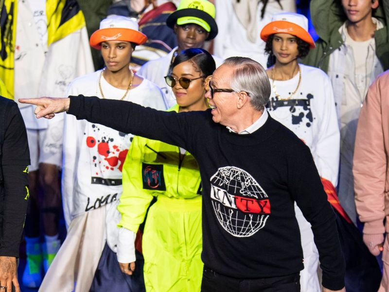 Ο Tommy Hilfiger επιστρέφει στην Εβδομάδα Μόδας της Νέας Υόρκης με ένα ανατρεπτικό show