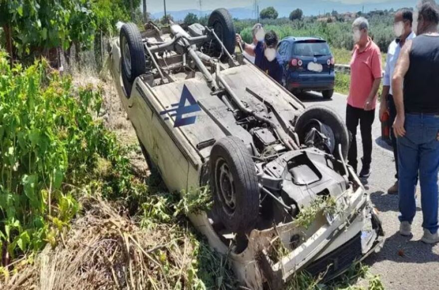 Σε κρίσιμη κατάσταση οδηγός που απεγκλωβίστηκε από αυτοκίνητο ύστερα από τροχαίο στο Αγρίνιο