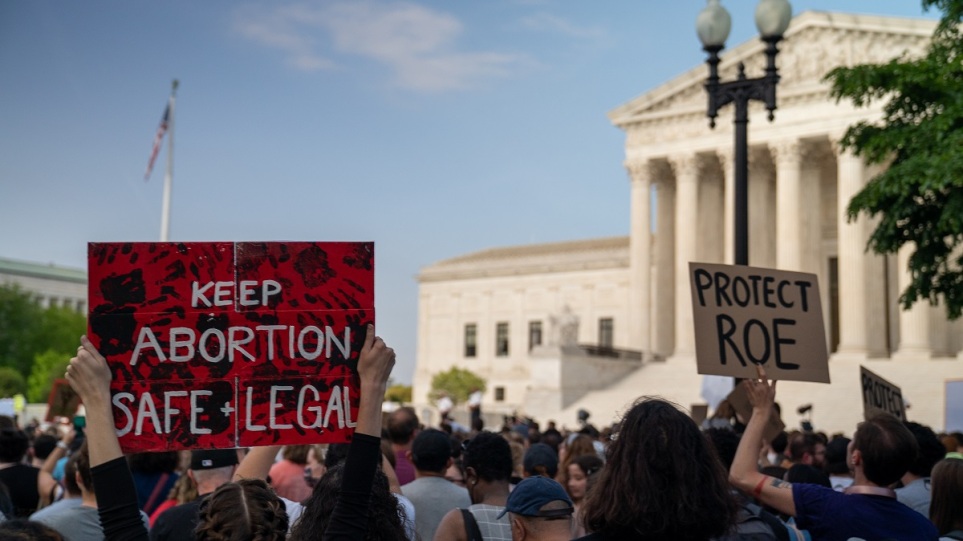 ΗΠΑ: Δικαστήρια σε Τέξας και Οχάιο επέτρεψαν χθες την εφαρμογή απαγόρευσης στις αμβλώσεις