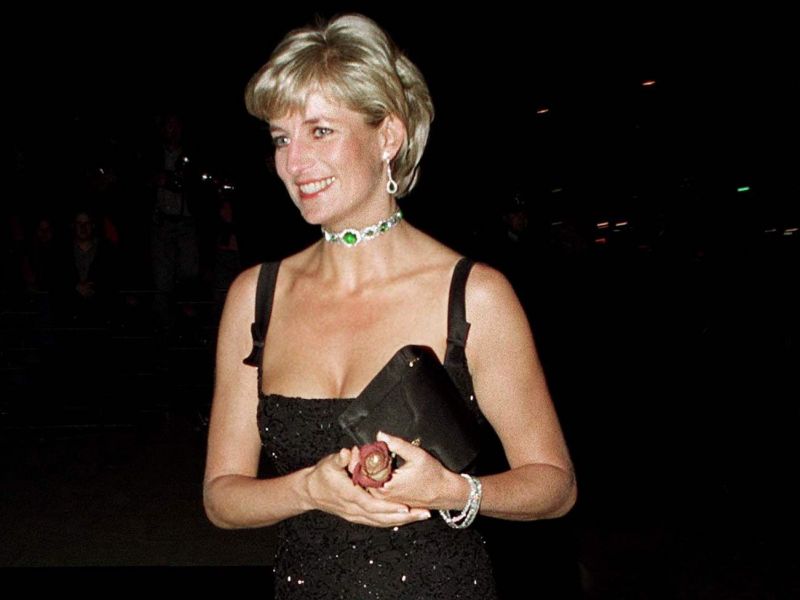 Little black dress rules: Πέντε σπάνιες φορές που η Πριγκίπισα Diana φόρεσε το μικρό μαύρο φόρεμα