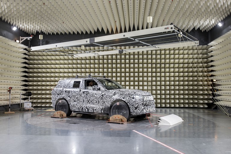 Η Jaguar Land Rover επαναπροσδιορίζει το μέλλον της σύγχρονης πολυτέλειας