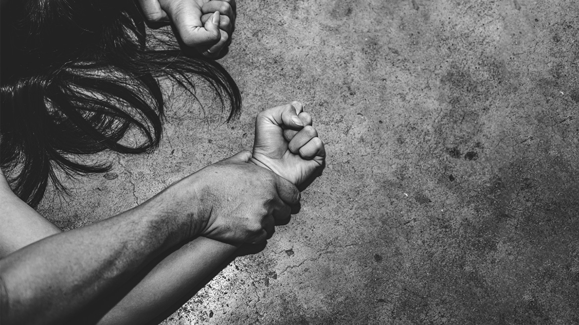 Γρεβενά: Χειροπέδες σε 28χρονο μετά την καταγγελία ανήλικης για βι@σμό