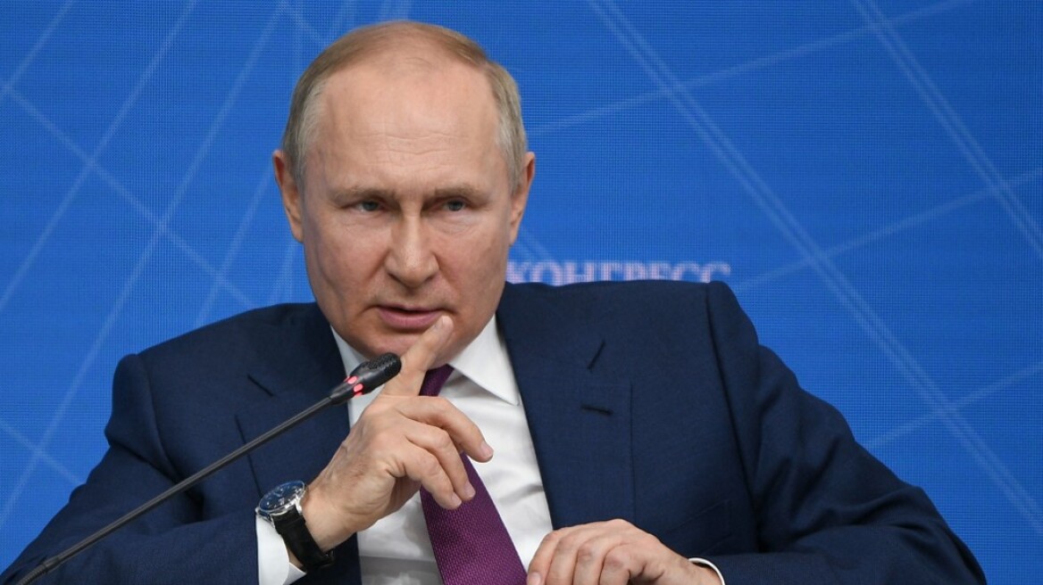 Ο Πούτιν εκθειάζει τα ρωσικά όπλα – Είμαστε έτοιμοι να τα πουλήσουμε στους συμμάχους μας