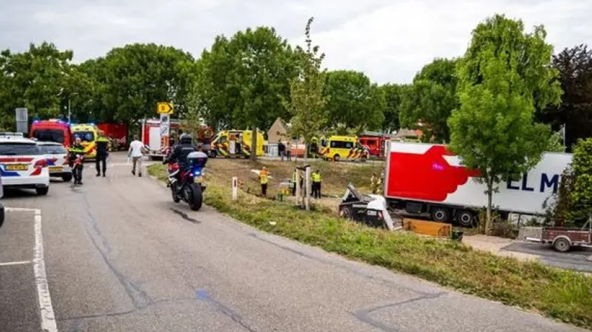 Τραγωδία στην Ολλανδία: Ο οδηγός του φορτηγού που έπεσε στο πλήθος έχασε τον έλεγχο του οχήματος