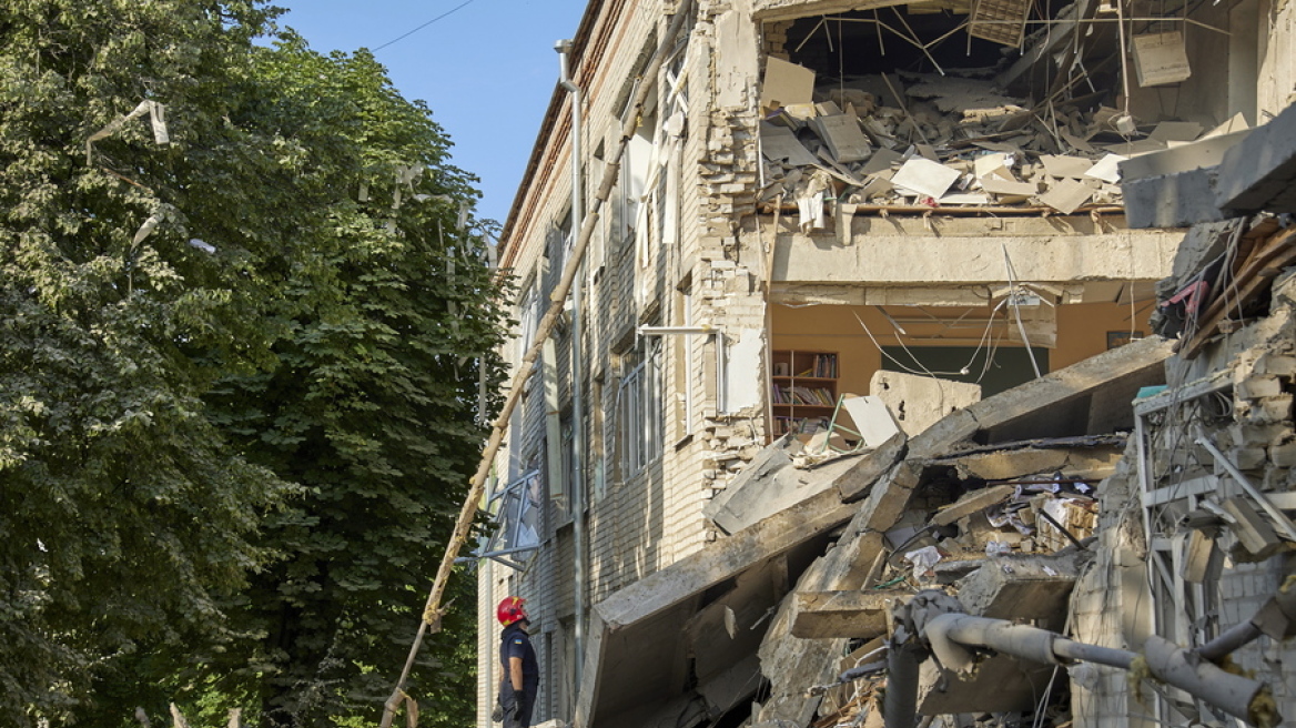 Πόλεμος στην Ουκρανία: Τουλάχιστον δύο νεκροί από ρωσικό βομβαρδισμό στο Κραματόρσκ