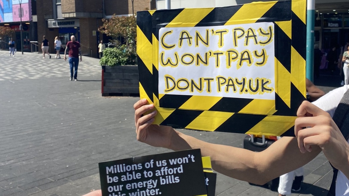 Βρετανία: Κίνημα καλεί τους καταναλωτές να μην πληρώνουν τους λογαριασμούς ενέργειας