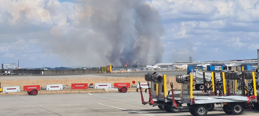 Υπό πλήρη έλεγχο τέθηκε η φωτιά κοντά στο αεροδρόμιο Heathrow