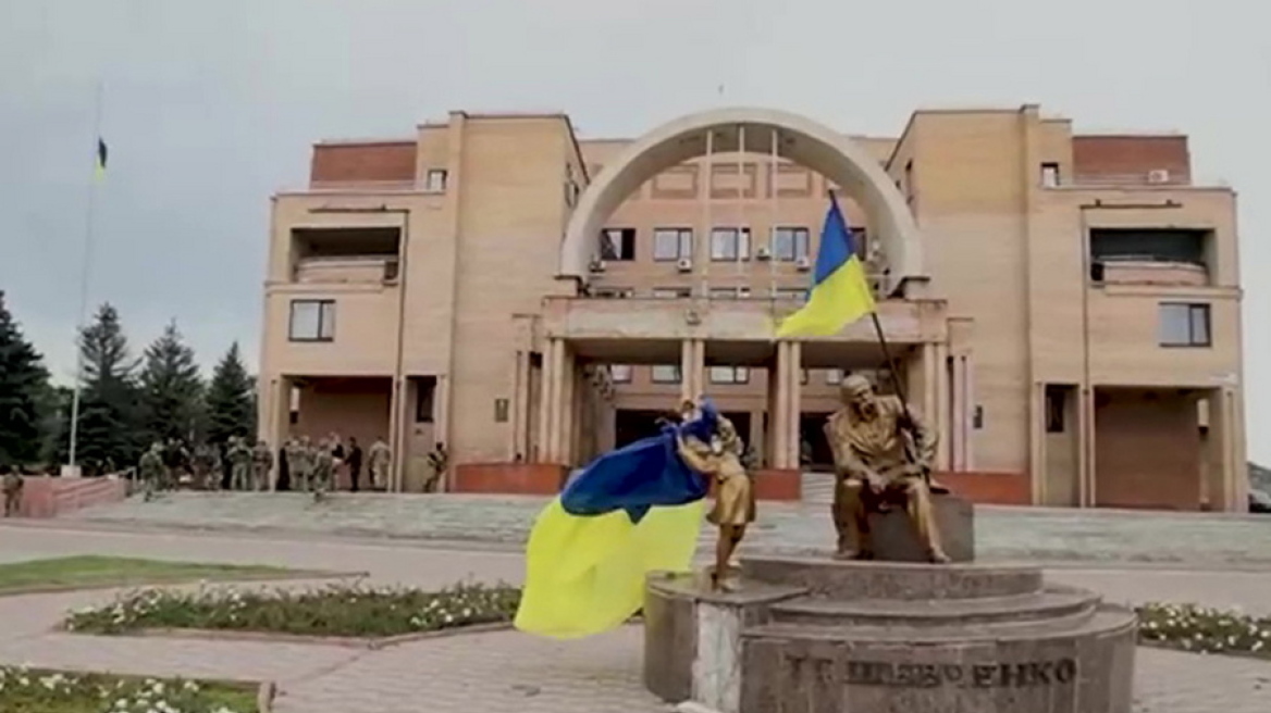 Πόλεμος στην Ουκρανία: Το Κίεβο υποστηρίζει ότι ανακατέλαβε «πάνω από 20 τοποθεσίες» σε ένα 24ωρο