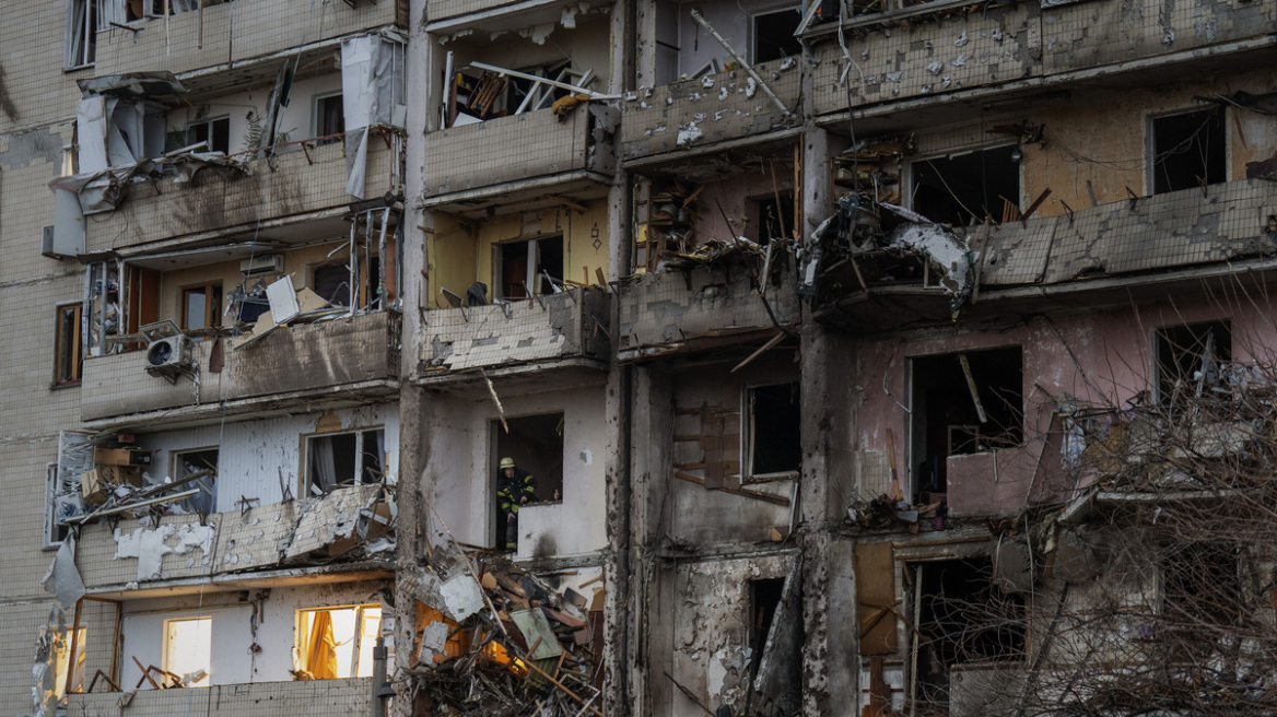 Πόλεμος στην Ουκρανία: Ρωσικό αεροπορικό πλήγμα με στόχο νοσοκομείο, φόβοι για θύματα