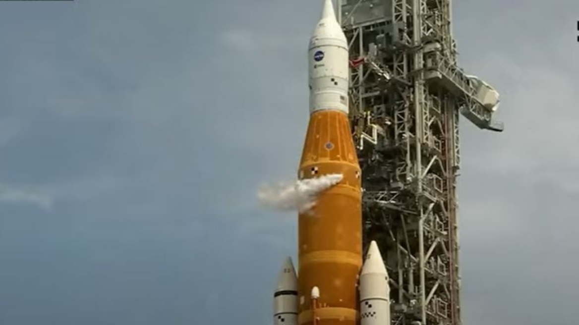 NASA: Αγωνία για την εκτόξευση του «Artemis I» – Εντοπίστηκε νέα, επικίνδυνη διαρροή