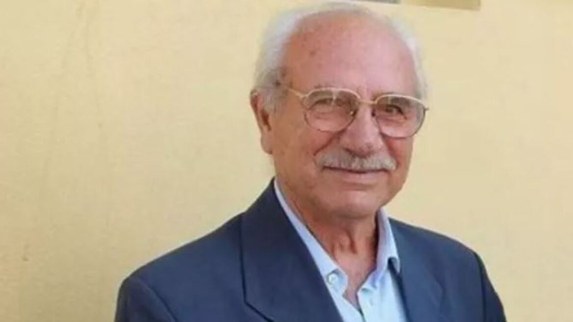 Ηράκλειο: Από τον πρύτανη τιμήθηκε ο 88χρονος που αποφοίτησε από το Πανεπιστήμιο Κρήτης