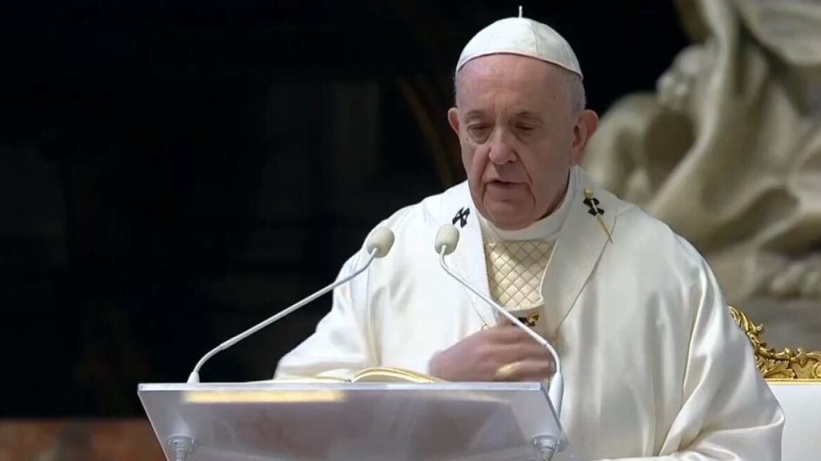 «Ζούμε έναν ολικό τρίτο παγκόσμιο πόλεμο», ανέφερε ο πάπας Φραγκίσκος