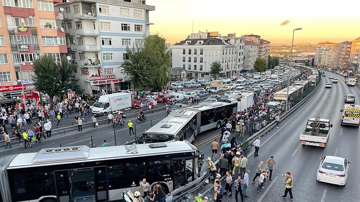 Τουρκία: Σχεδόν 100 τραυματίες από καραμπόλα 4 λεωφορείων στην Κωνσταντινούπολη – Δείτε βίντεο