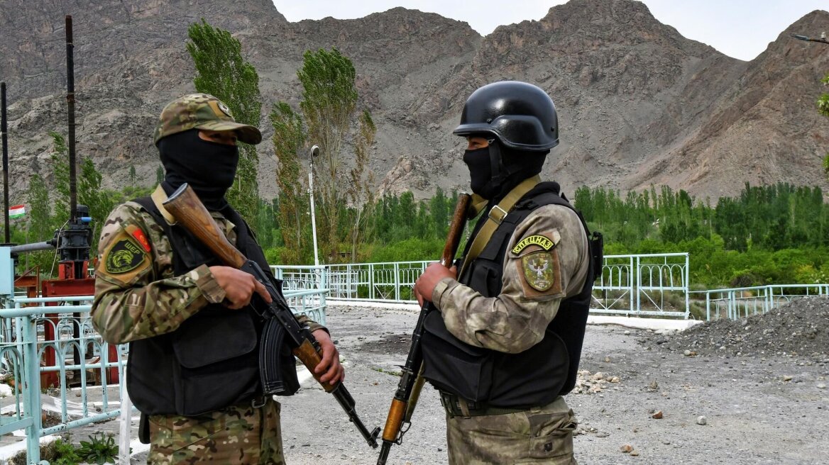 Κιργιστάν-Τατζικιστάν: Τουλάχιστον 24 άνθρωποι σκοτώθηκαν κατά τις συνοριακές συγκρούσεις