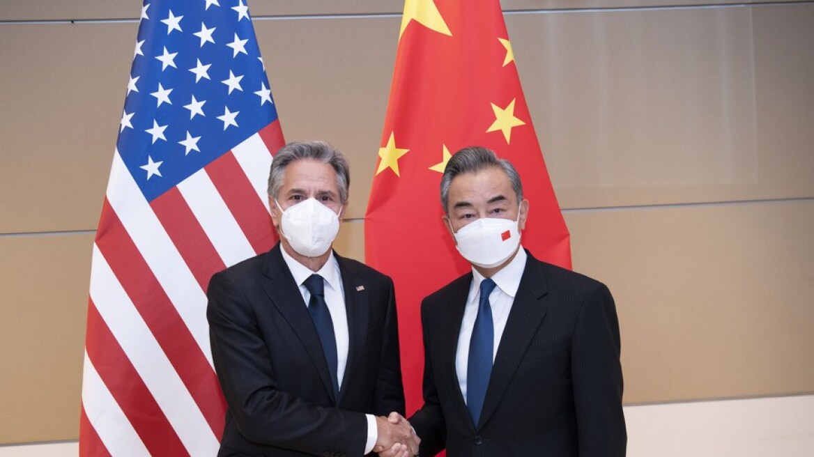 Κίνα: Κρίνει ότι οι ΗΠΑ στέλνουν «λαθεμένα» και «επικίνδυνα» μηνύματα για την Ταϊβάν