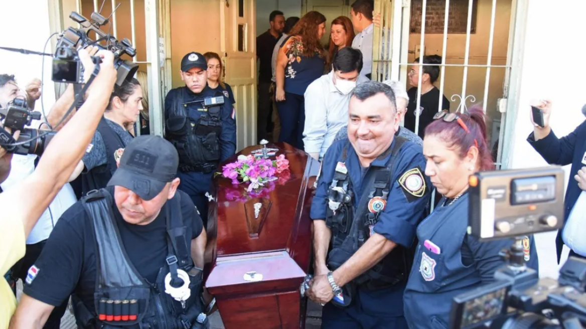 Παραγουάη: Υπουργός αποπέμπεται διότι επέτρεψε να μπει φέρετρο αντάρτη σε φυλακή