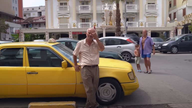 Μια Mercedes στα χέρια ενός Αλβανού ταξιτζή «έγραψε» 1.500.000 χιλιόμετρα και έγινε viral στη Γερμανία