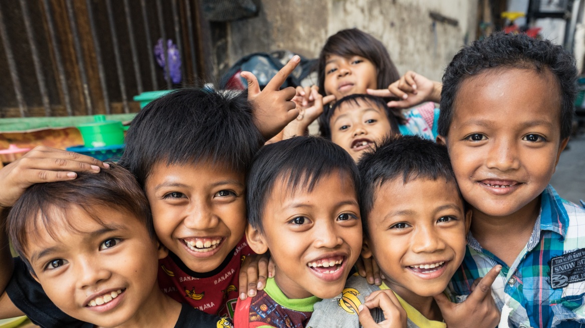 Ινδονησία: Τουλάχιστον 133 παιδιά πέθαναν από σιρόπια με επικίνδυνες χημικές ουσίες