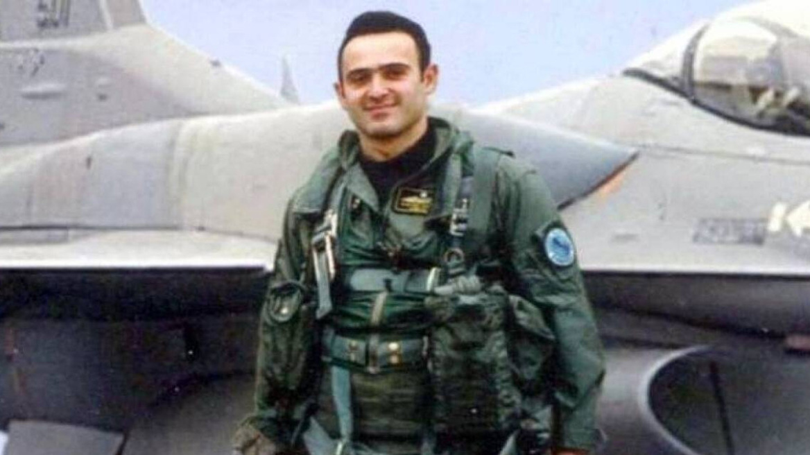 Βίντεο-vτοκουμέντο, 16 χρόνια μετά: Η στιγμή που το τουρκικό F-16 πέφτει στο μαχητικό του σμηναγού Ηλιάκη