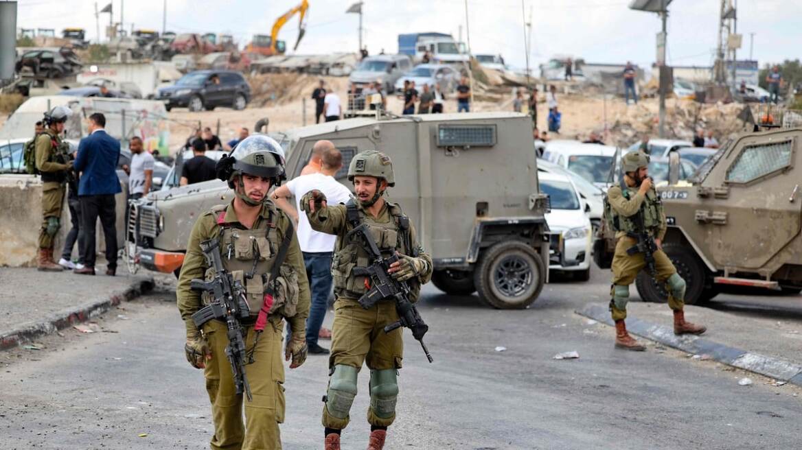 Δυτική Όχθη: Τρεις Παλαιστίνιοι νεκροί, σχεδόν 20 τραυματίες σε επιδρομή του στρατού του Ισραήλ