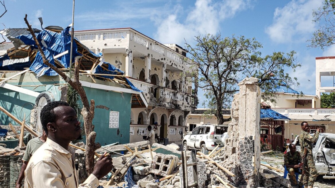 Σομαλία: 9 νεκροί, 47 τραυματίες κατά την επίθεση ισλαμιστών σεμπάμπ κατά ξενοδοχείου