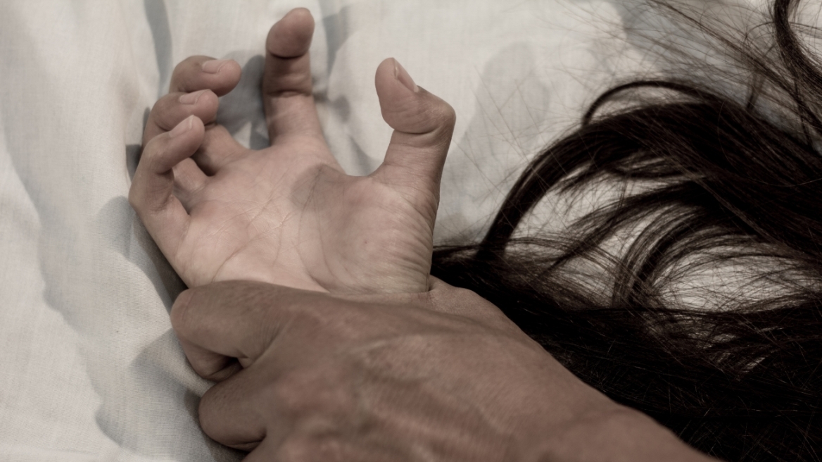 Κρήτη: 17χρονη κατήγγειλε 21χρονο για βιασμό