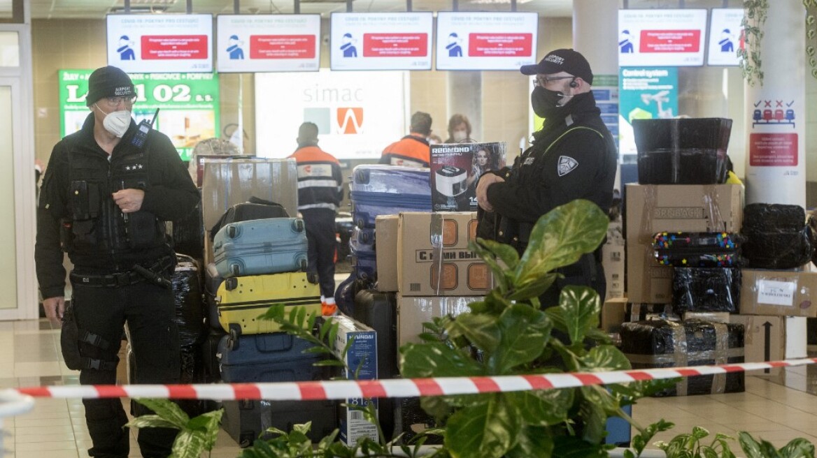 Πόλεμος στην Ουκρανία: Η Τσεχία απαγορεύει την είσοδο σε Ρώσους με βίζες για τον χώρο Σένγκεν