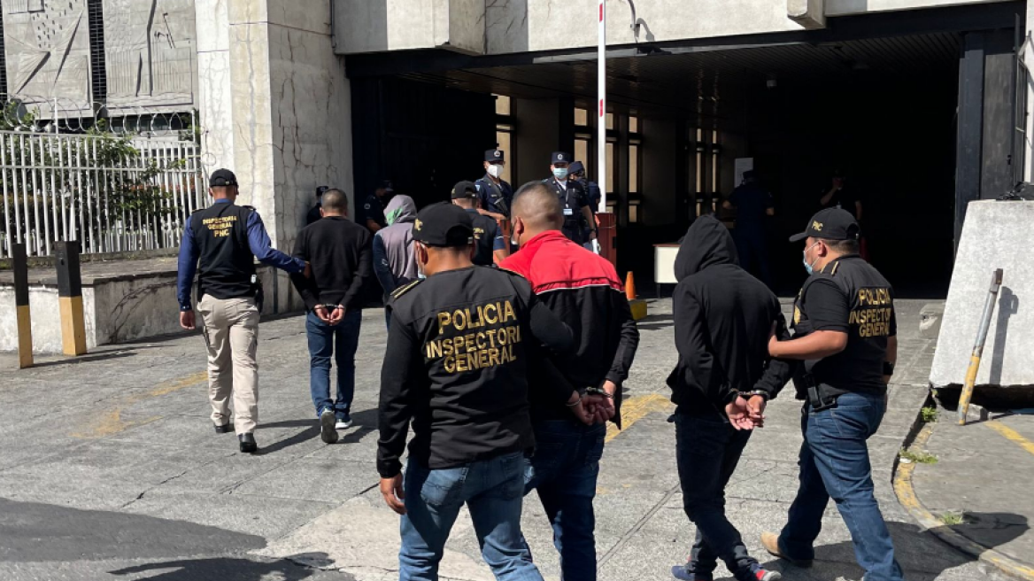 Γουατεμάλα: Επτά αστυνομικοί συλλαμβάνονται, κατηγορούνται πως ήταν μέλη κυκλώματος διακίνησης μεταναστών