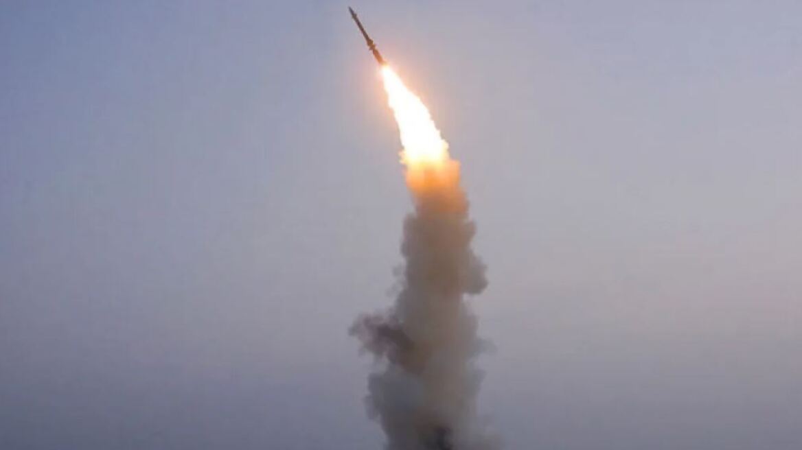 Βόρεια Κορέα: Δύο οι βαλλιστικοί πύραυλοι που εκτόξευσε