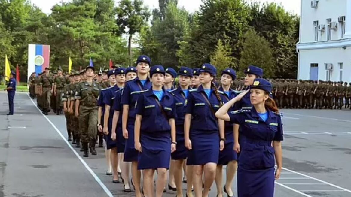 Πόλεμος στην Ουκρανία – Oι «άγγελοι του θανάτου» του Πούτιν: Στη μάχη και γυναίκες πιλότοι του ρωσικού στρατού