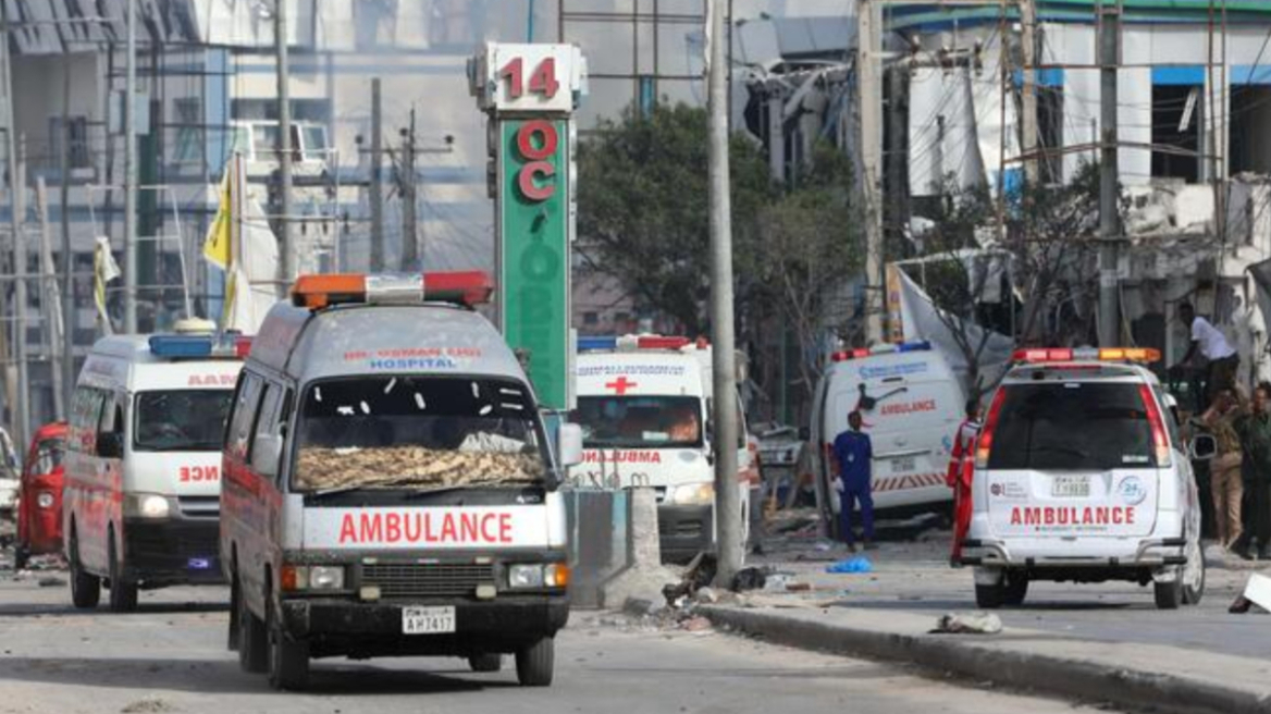 Σομαλία: Τουλάχιστον δέκα νεκροί στην επίθεση σε ξενοδοχείο της πρωτεύουσας, την ευθύνη ανέλαβε η Σεμπάμπ