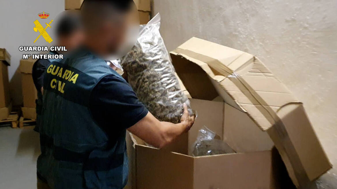 Ισπανία: Η αστυνομία κατέσχεσε 32 τόνους μαριχουάνας, «τη μεγαλύτερη ποσότητα που έχε βρεθεί ποτέ»