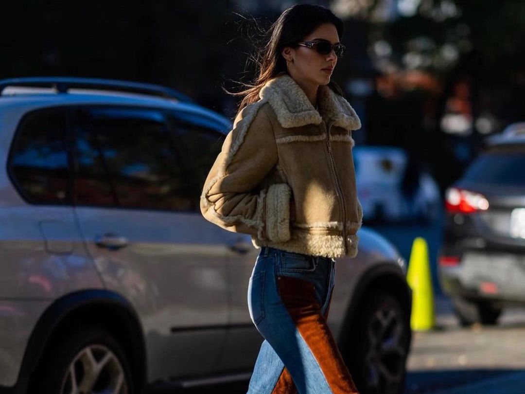 Two- tone pants: Το τζιν παντελόνι που ήρθε για να μείνει -Συμφωνεί και η Kendall Jenner