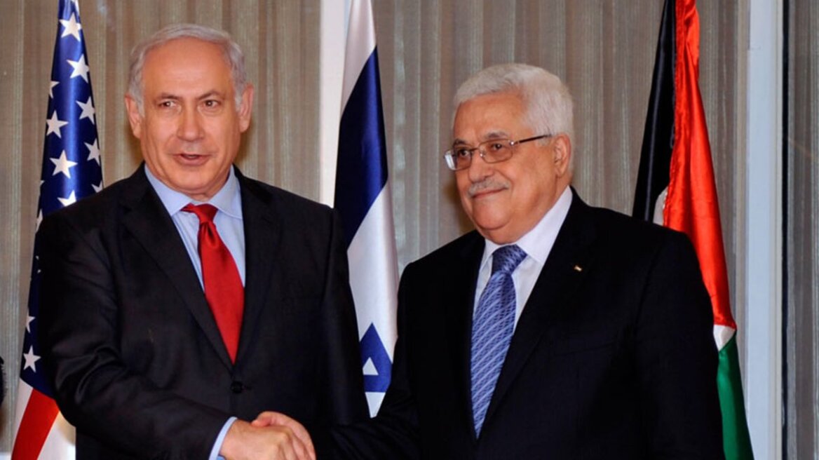 Ο πρόεδρος της Παλαιστινιακής Αρχής δηλώνει αναγκασμένος να «έχει δοσοληψίες» με τον πρωθυπουργό του Ισραήλ