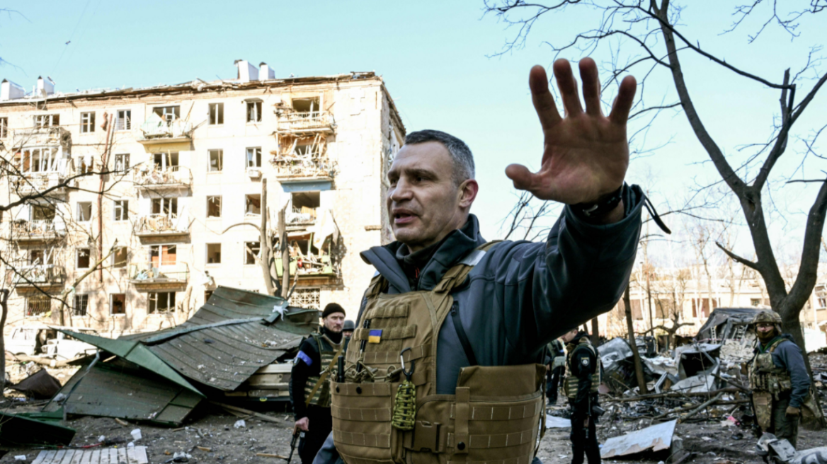 Ουκρανία: «Δεν θέλω να εμπλακώ σε πολιτικές διαμάχες», απαντά ο δήμαρχος του Κίεβο στην κριτική Ζελένσκι
