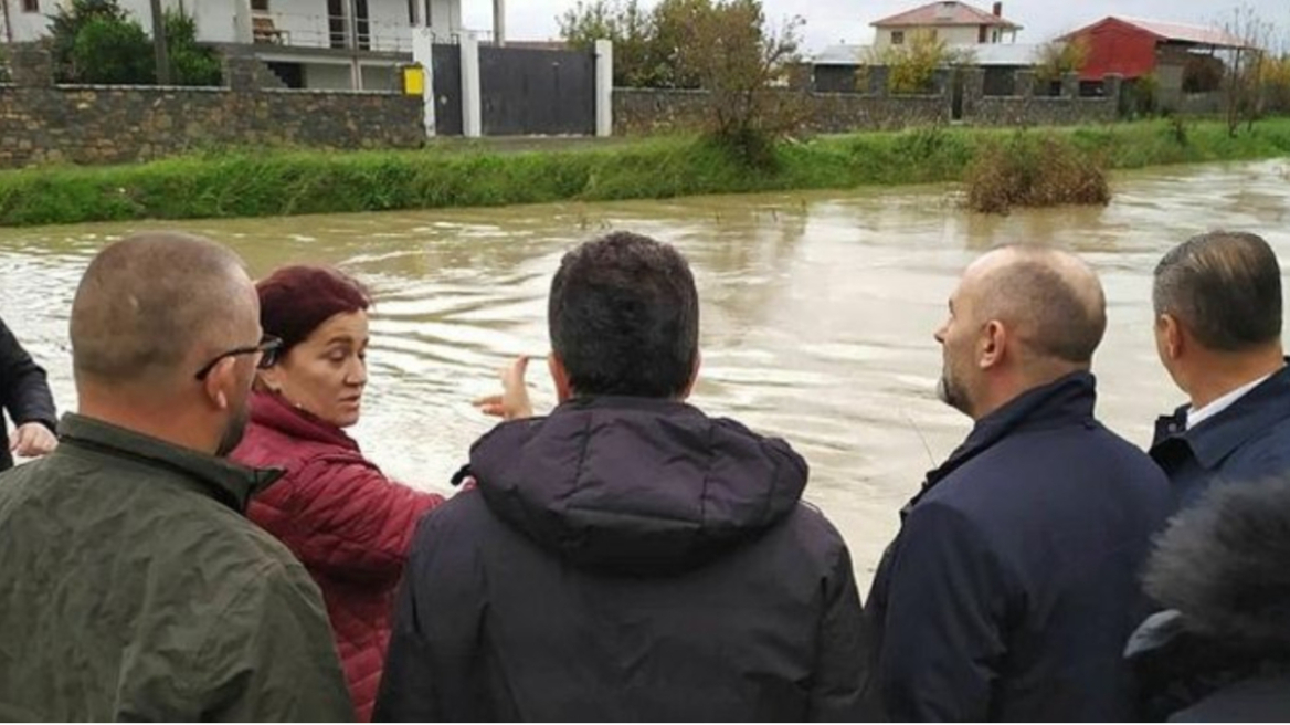 Αλβανία: Δύο νεκροί σε πλημμύρες – Δείτε βίντεο