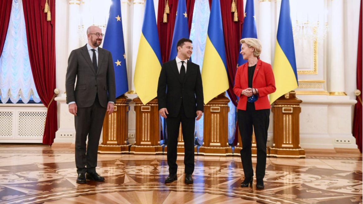 EE: Επιβεβαίωσε την παροχή βοήθειας ύψους 18 δισ. ευρώ για το 2023 προς την Ουκρανία