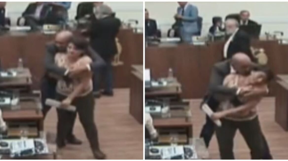 Βραζιλία: Δημοτικός σύμβουλος αρπάζει συνάδελφό του και τη φιλάει στη διάρκεια συνεδρίασης – Βίντεο