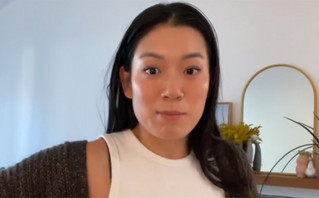 Ο σύντροφός της τής ζήτησε πίσω τα 7 δολάρια που πλήρωσε για το φάρμακό της – Οι αντιδράσεις στο viral βίντεο