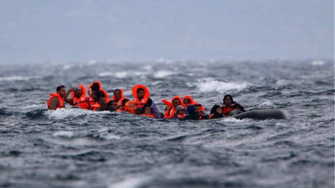 Τραγωδία στη Λέσβο: Βρέφος έχασε τη ζωή του όταν βάρκα με μετανάστες προσέκρουσε σε βράχια
