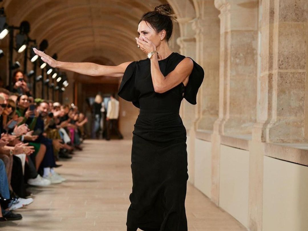 Η Victoria Beckham μπορεί να πει επιτέλους στους επικριτές της ότι ο κόσμος της μόδας της ανήκει
