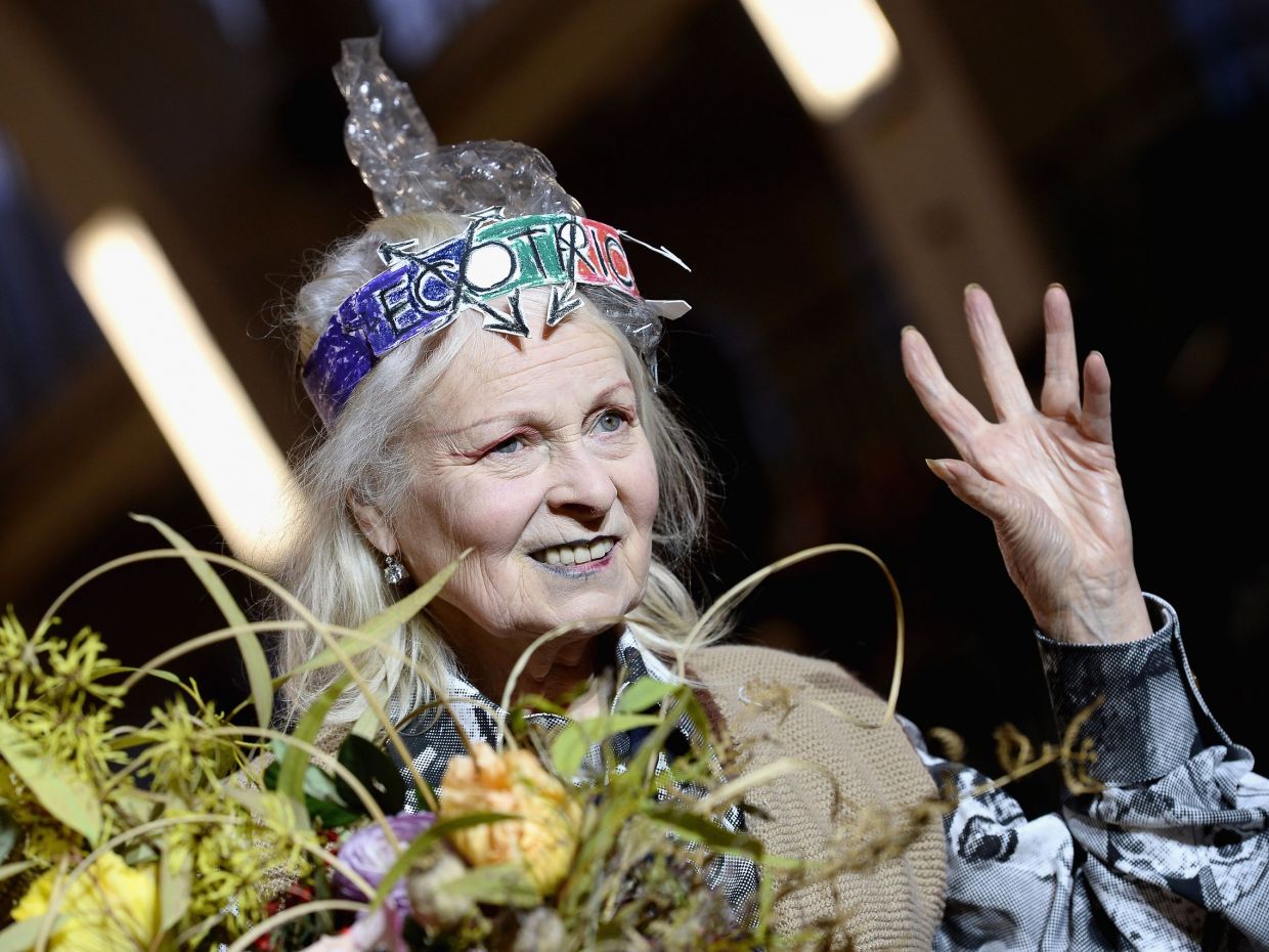 Vivienne Westwood: H προβοκάτορας της μόδας που θα γελούσε αν διάβαζε τη νεκρολογία της