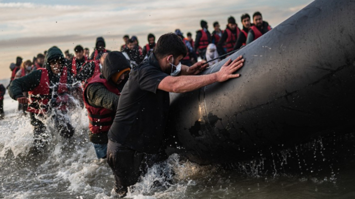 Βρετανία: Μηδενικές οι μεταναστευτικές ροές στη θάλασσα της Μάγχης για δύο εβδομάδες