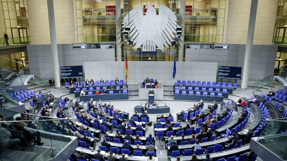 Γερμανία: Η Bundestag αναγνώρισε τη γενοκτονία των Γιαζίντι από το Ισλαμικό Κράτος