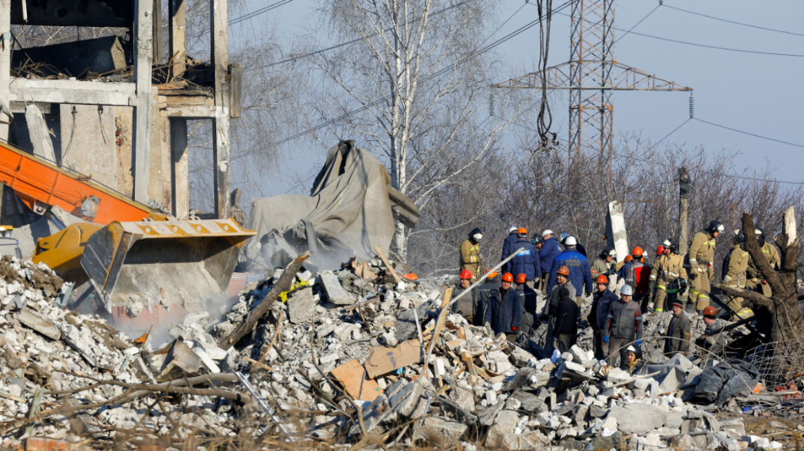 Πόλεμος στην Ουκρανία: Στους 89 νεκρούς αυξήθηκε ο αριθμός των ρωσικών απωλειών στη Μακίιβκα