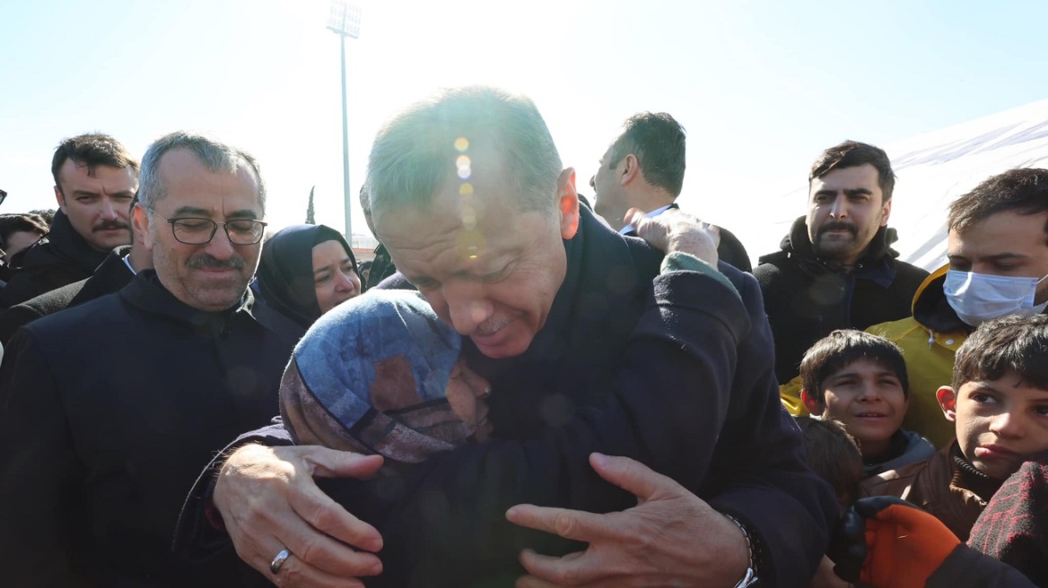 Ερντογάν για τον σεισμό στην Τουρκία: Υπάρχουν κενά,  είναι αδύνατον να ήμασταν προετοιμασμένοι