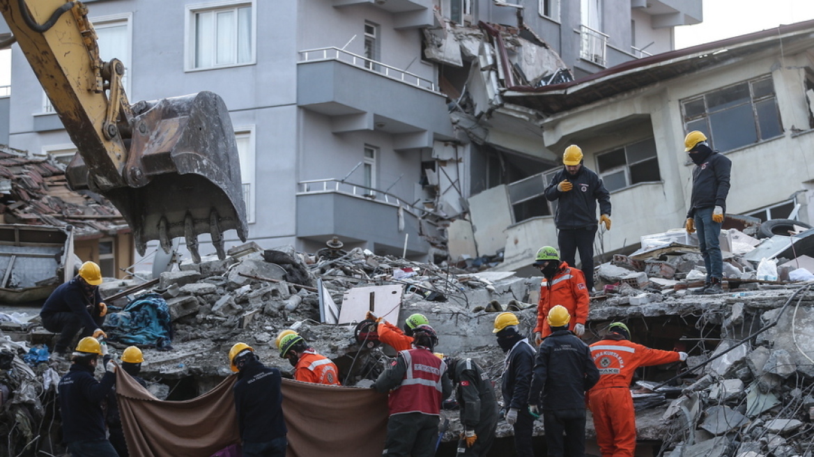Σεισμός στην Τουρκία: Τουρκοαρμενικό σύνορο άνοιξε έπειτα από 35 χρόνια για να περάσει ανθρωπιστική βοήθεια