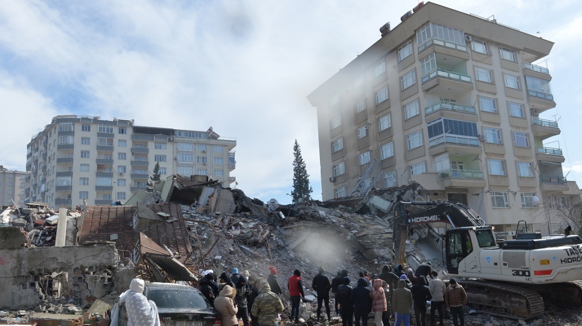 Σεισμός στην Τουρκία: Το υπουργείο Εξωτερικών συντονίζει τη συλλογή ανθρωπιστικής βοήθειας για τους σεισμοπαθείς