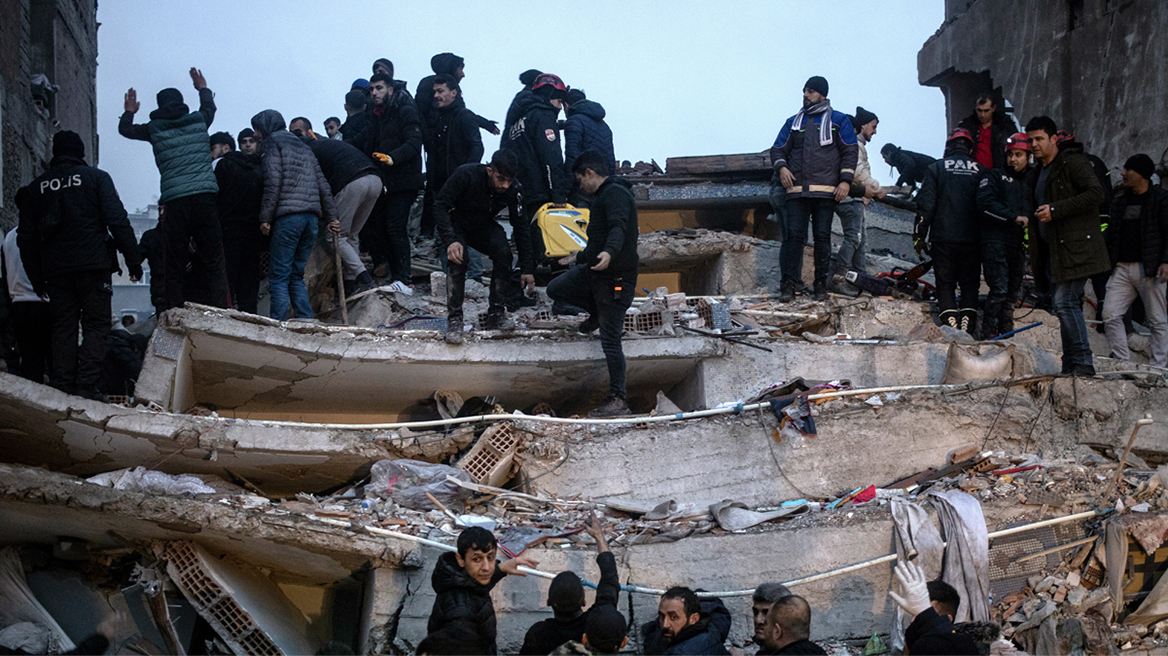 Σεισμός στην Τουρκία: Στην… ευθυγράμμιση των πλανητών βασίζει τη viral πρόβλεψή του ο Ολλανδός ερευνητής