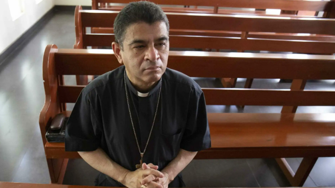 Νικαράγουα: 26 χρόνια κάθειρξη στον καθολικό επίσκοπο Ρολάντο Άλβαρες